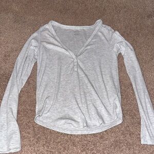 American Eagle Outfitters Light Gray Long Sleeve Tee
